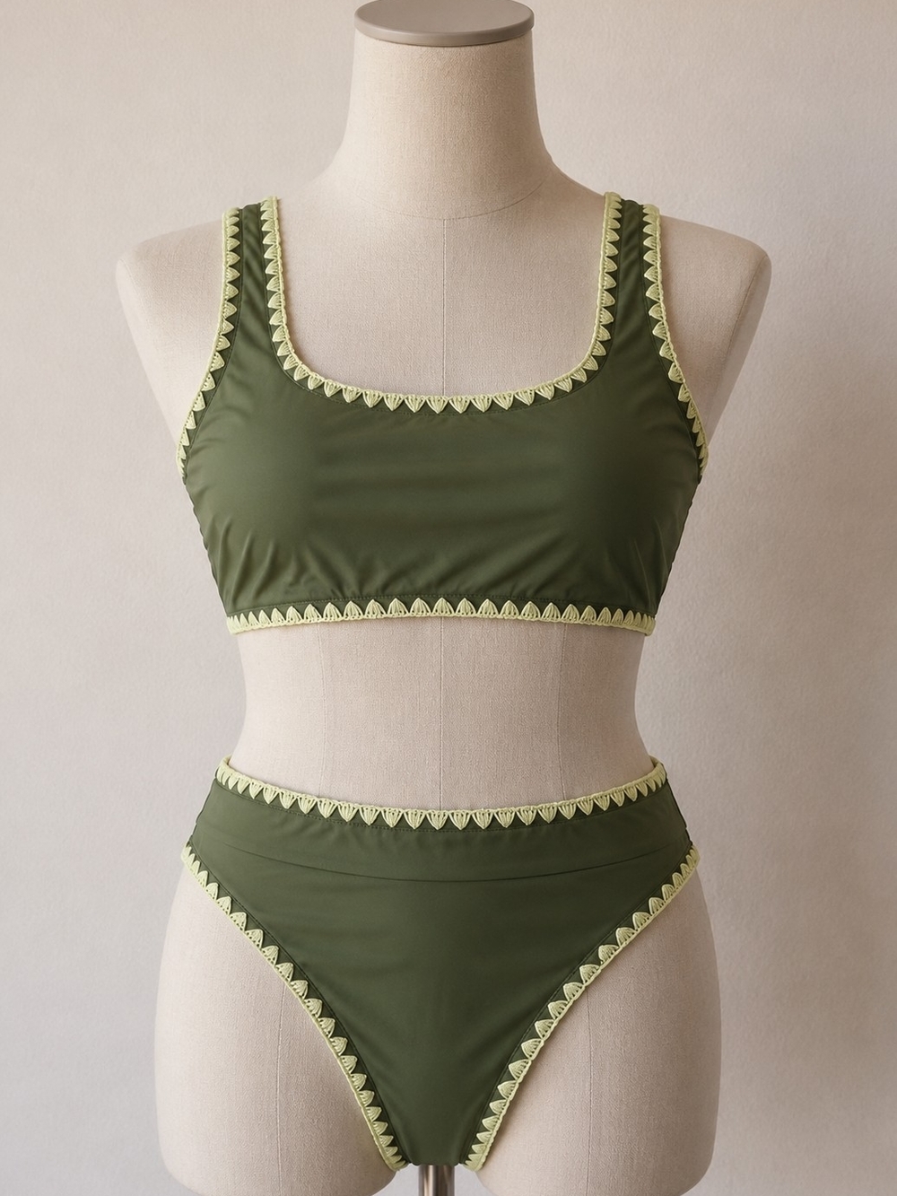 Cupshe Olive Green Bikini Set – Size Medium